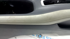 Central console armrest and cup holders Honda HR-V 16-22 grey leather, dry cleanable, scratches, broken armrest mount