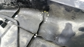 Side arch protection front left Honda HR-V 16-22 is dented, stiffening ribs are torn