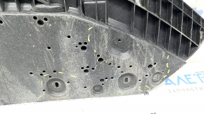 Front bumper guard Audi A4 B9 17 - crack, worn