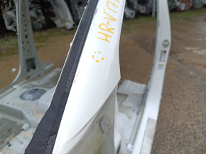 Front left quarter Honda HR-V 16-22 on the body, white, butt