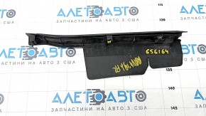 Wing seal hood-wing right Toyota Rav4 19- broken fastening