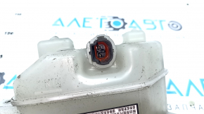 Toyota Rav4 19-hybrid brake fluid reservoir with lid
