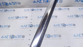 Molding door-glass central front left Ford Edge 15- chrome, scratches