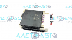 Under-dash fuse box assembly Toyota Rav4 19-
