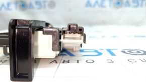 Toyota Rav4 19-hybrid fuel filler door lock