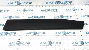 Door trim lower front right Toyota Rav4 19- structure, scratches