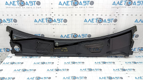Windscreen wiper grille plastic Audi Q7 16-19 broken mount