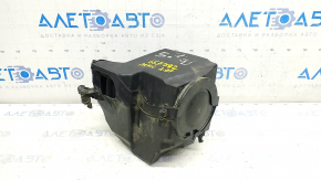 Lincoln MKC 15 Air Filter Housing - Crack in Mount