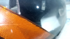 Headlight front right VW Passat b7 12-15 USA bare, halogen, sand, scratches, debris inside, no plug