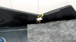Rear pillar trim lower left Audi Q7 16- black, crack