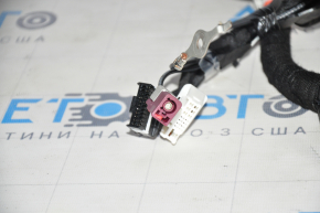 Tesla Model Y 20- Tailgate Wiring