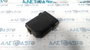 Chevrolet Cruze 16- underhood fuse box cover