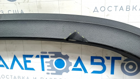 Front left wing arch trim VW Atlas 18-20 pre-restoration, structure, worn, cracks, broken fasteners