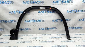 Front left wing arch trim VW Atlas 18-20 pre-restoration, structure, worn, cracks, broken fasteners
