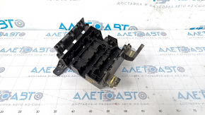 Chevrolet Camaro 16 underhood fuse box housing - broken mount