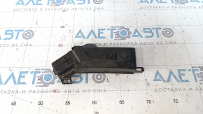 Chevrolet Malibu 16- small underhood fuse box cover