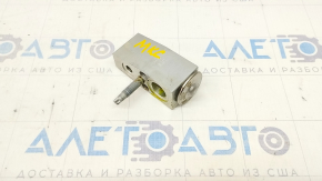 Lincoln MKC 17-19 Air Conditioner Heater Valve
