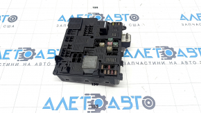 Volvo XC90 16-22 large underhood fuse box