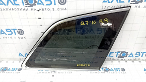 Window blind glass rear right Audi Q7 16- tinted, with chrome molding, torn wire, torn seal