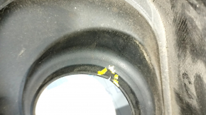 Fuel filler flap with housing VW Atlas 18 - complete, broken fasteners, torn seal