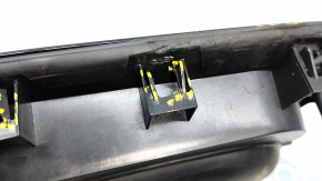 Fuel filler flap with housing VW Atlas 18 - complete, broken fasteners, torn seal