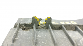 Mudguard on the threshold rear right VW Atlas 18 - the fastening is torn
