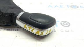 Gear knob VW Atlas 18 - black leather, worn leather, scratches