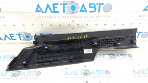 Door sill trim rear right VW Atlas 18- black, butt