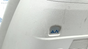 Right arch trim VW Atlas 18 - gray, scratches, needs cleaning
