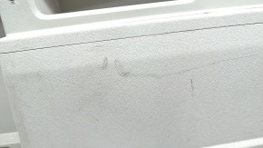 Left arch trim VW Atlas 18 - grey, scratches, needs cleaning