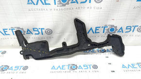 Left radiator deflector Nissan Rogue Sport 17-19 broken