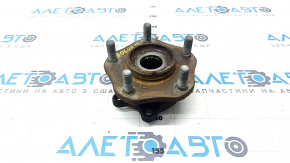 Front left hub Nissan Rogue Sport 17-19 rusty