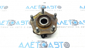 Front right hub Nissan Rogue Sport 17-19 rusty