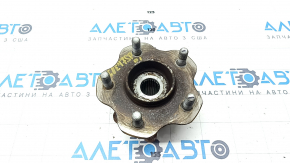 Rear left hub Nissan Rogue Sport 17-19 AWD rusty
