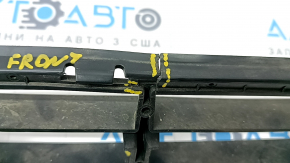 Volvo XC90 16-19 front bumper lower grille broken