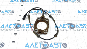 Rear left trunnion bracket Nissan Rogue Sport 17-19 AWD, rusty, with ABS sensor