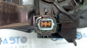 Headlight assembly front left Nissan Rogue Sport 17-19 halogen, with fasteners, sand, condensation inside