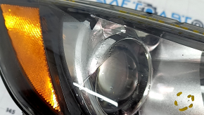 Headlight assembly front right Nissan Rogue Sport 17-19 halogen, with fasteners, scratches, sand, condensation inside