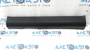 Door sill trim front left Nissan Rogue Sport 17-19 black, scratches