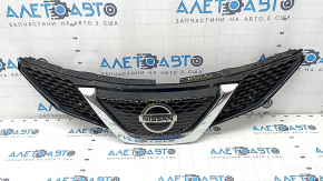 Radiator grill grill Nissan Rogue Sport 17-19 with emblem, under distronic, broken fasteners, sand, air under glass