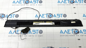 Door sill trim front left outer Nissan Rogue Sport 17-19 chrome, Rogue Sport, with backlight, scratches, bump, without chip