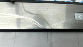 Door sill trim front left outer Nissan Rogue Sport 17-19 chrome, Rogue Sport, with backlight, scratches, bump, without chip