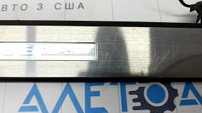 Door sill trim front right outer Nissan Rogue Sport 17-19 chrome, Rogue Sport, with backlight, scratches, without chip