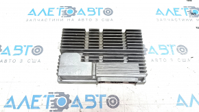 Jeep Renegade 15-Amplifier