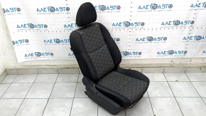 Passenger seat Nissan Rogue Sport 17- without airbag, mechanical, cloth, black with gray insert, for dry cleaning, rusty at the bottom, oxidized chips
