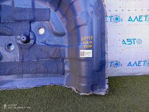 The trunk trough of Hyundai Elantra AD 17-20 is sawed off