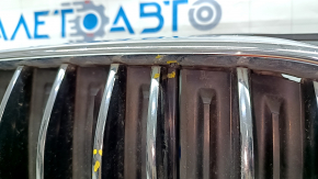 Radiator grill assembly BMW 7 G11 G12 16-19 M-Sport, with radiator deflector blinds, with motor, under camera, chrome, sand, scuffs, broken mount, non-original camera