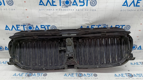 Radiator grill assembly BMW 7 G11 G12 16-19 M-Sport, with radiator deflector blinds, with motor, under camera, chrome, sand, scuffs, broken mount, non-original camera