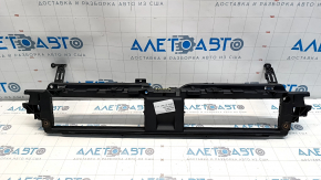 Audi A5 F5 17-19 radiator grille mount crack