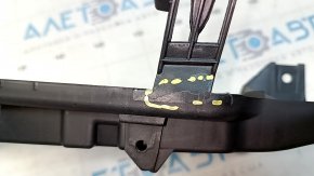 Audi A5 F5 17-19 radiator grille mount crack
